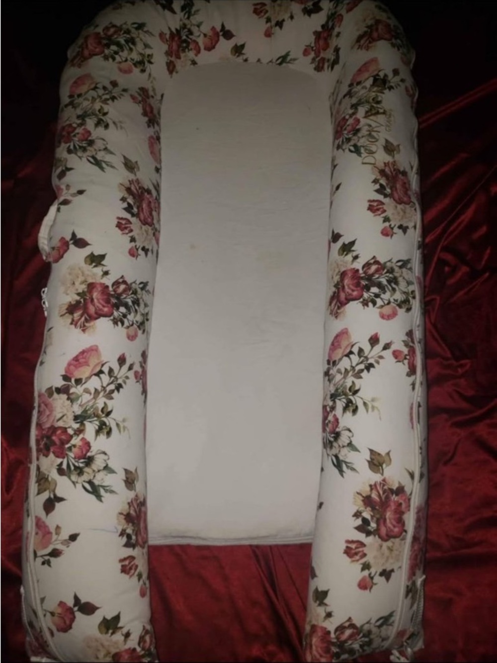 Floral Infant Lounger - White with Pink Rose Print